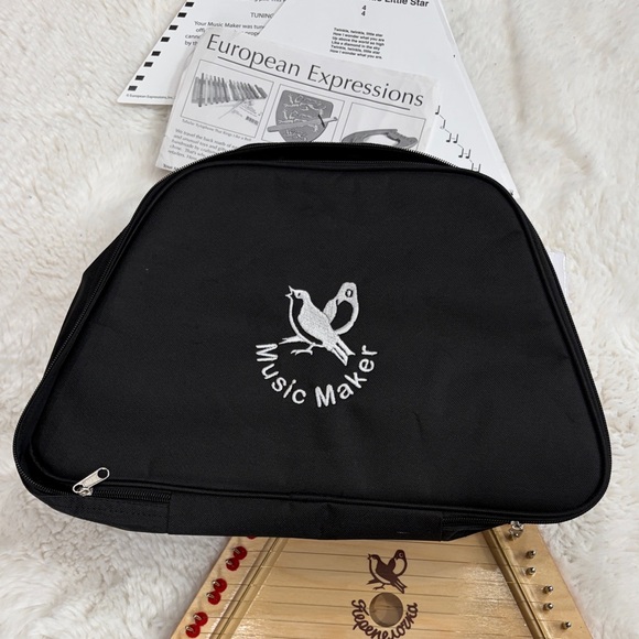 European Expressions Style Lap Harp in Natural Wood with Red Tuning Pins - Picture 7 of 17